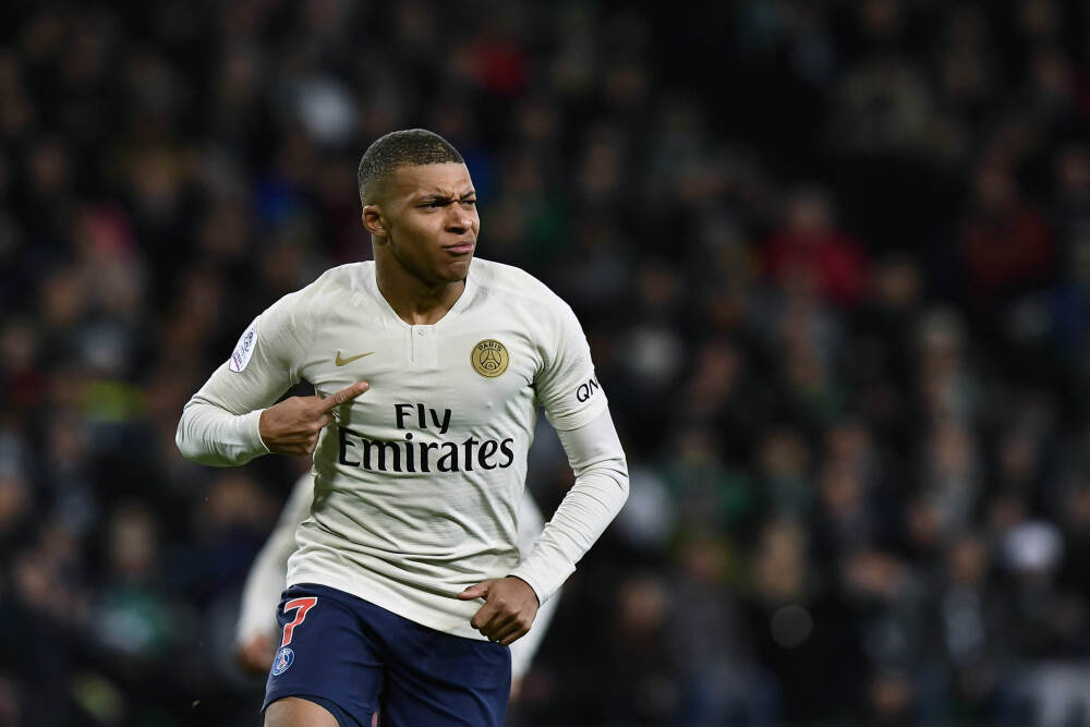 华为乾崑的2025：一套系统，百万车主的日常